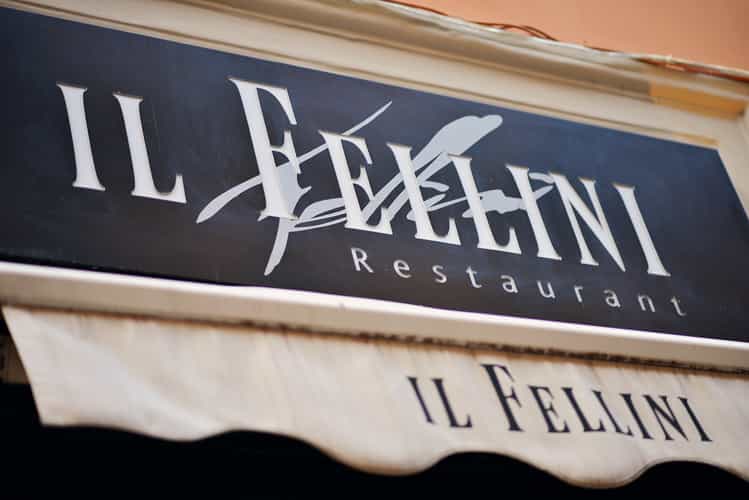 Ristorante Fellini insegna esterna