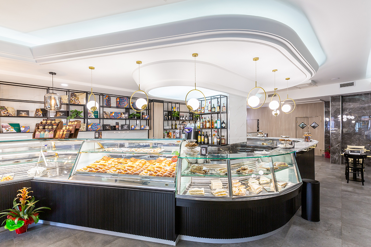Pasticceria Palumbo bancone e illuminazione
