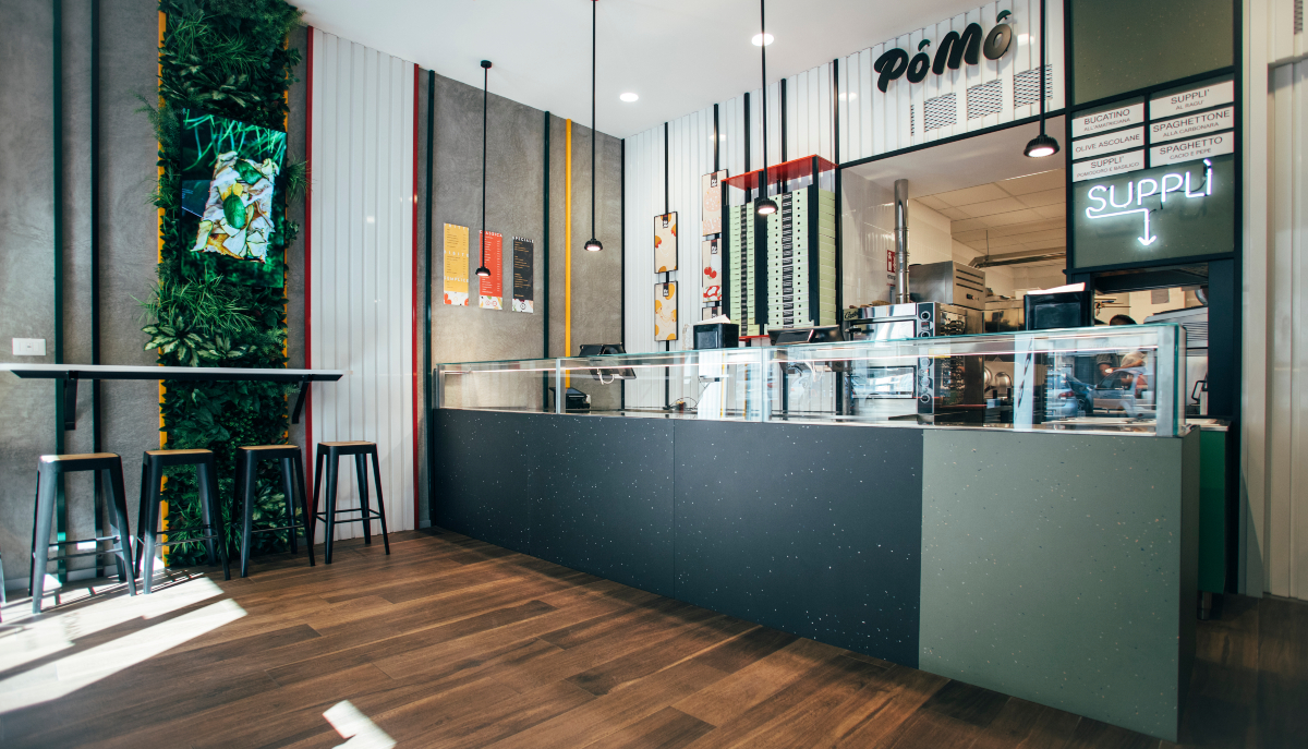 Arte per arredare locali commerciali: bancone