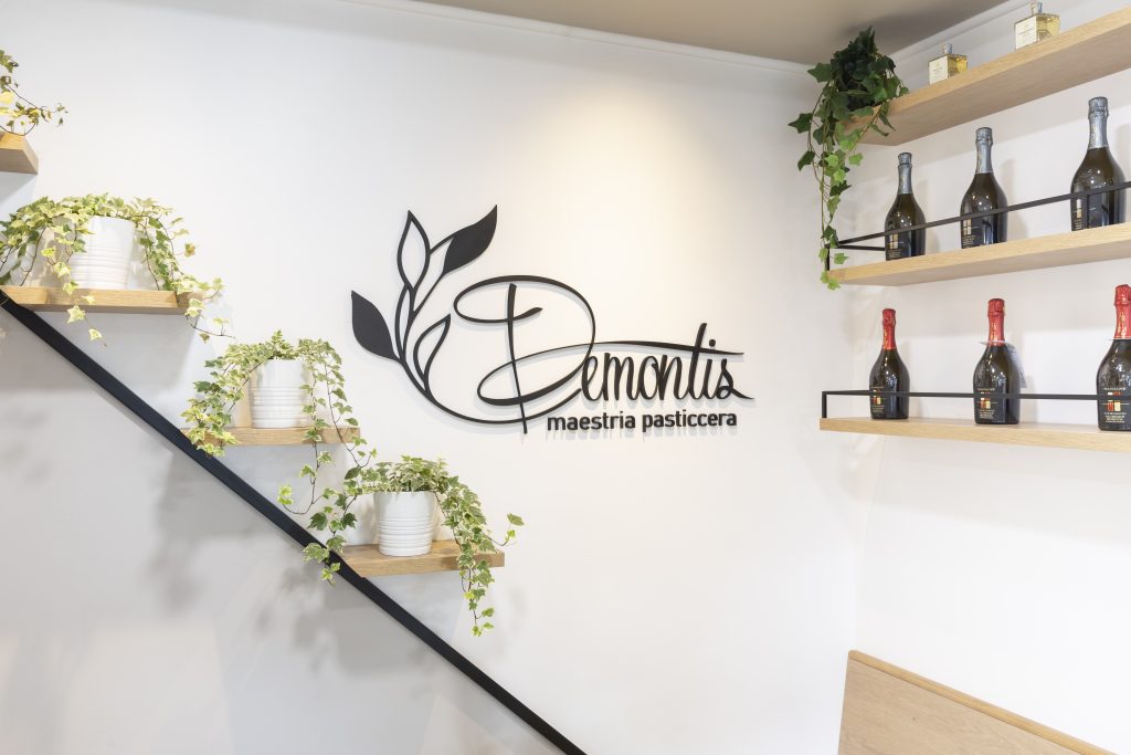 bar pasticceria de montis logo Localiarreda