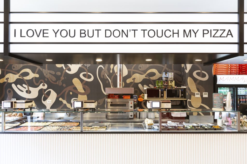Pizzeria Mamma Pizza a Roma bancone